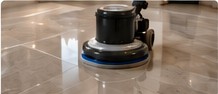 Máquina de polimento profissional em piso